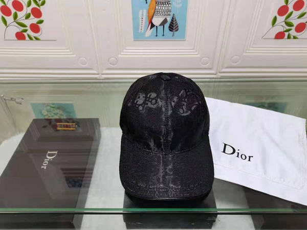 ブランド帽子着用イメージ